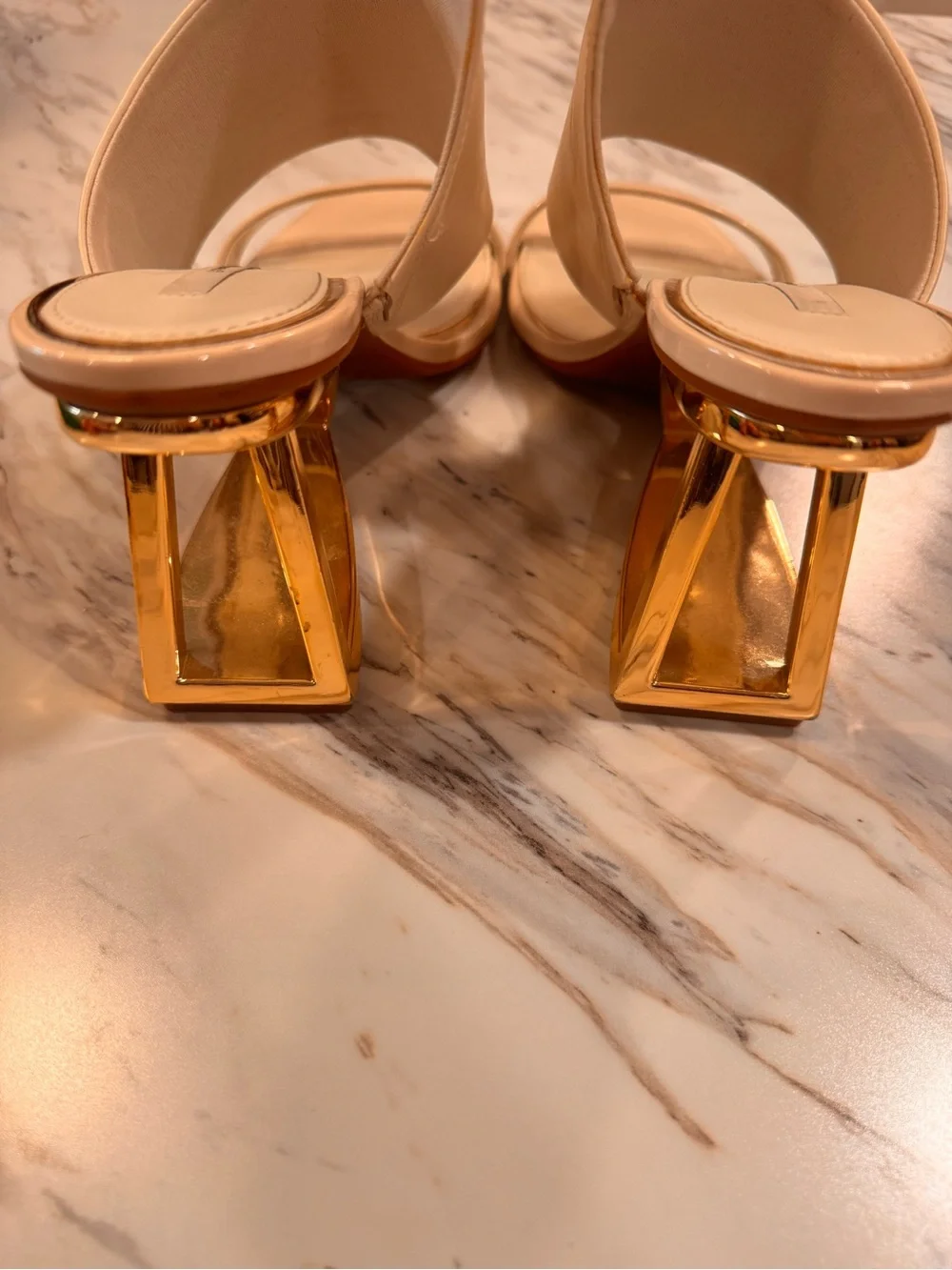 Gianni Bini Paityn Leather Architectural Detail Wedge Heels Size 10 - Picture 3 of 5